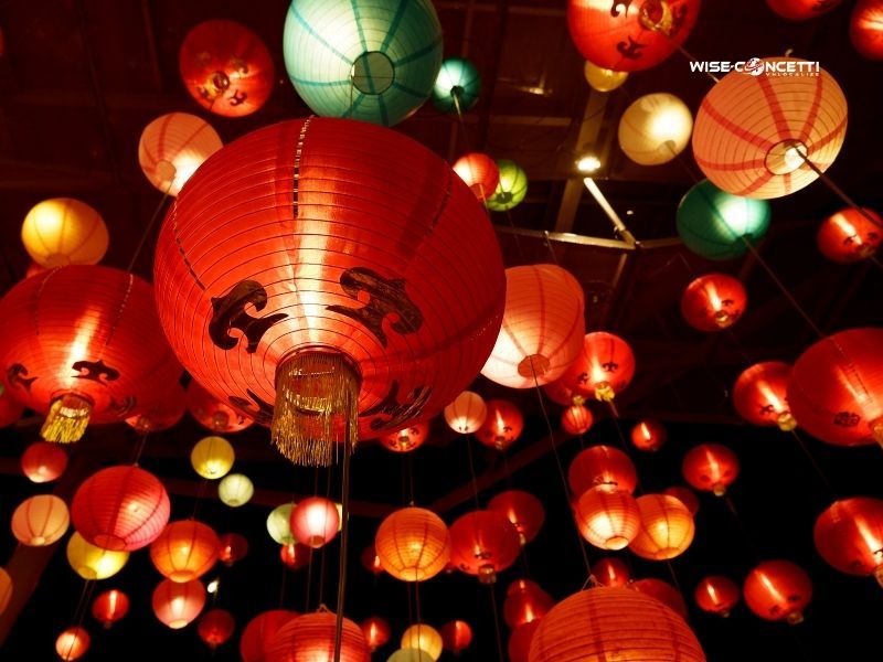 lanterns-represent-the-light-of-the-moon-and-the-hope-for-a-bright-future (2).jpg